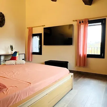 Private Pool In The Heart Of Motor Valley Apartamento Formigine