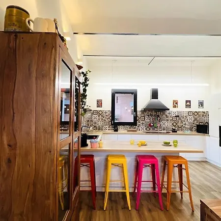 Apartamento Private Pool In The Heart Of Motor Valley