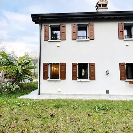 Private Pool In The Heart Of Motor Valley Apartamento Formigine