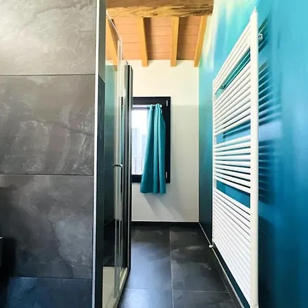 Apartament Private Pool In The Heart Of Motor Valley