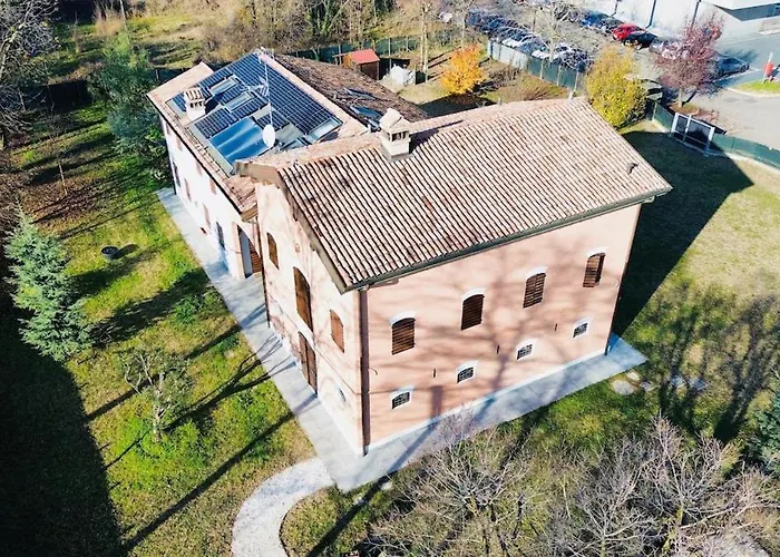 Private Pool In The Heart Of Motor Valley Daire *