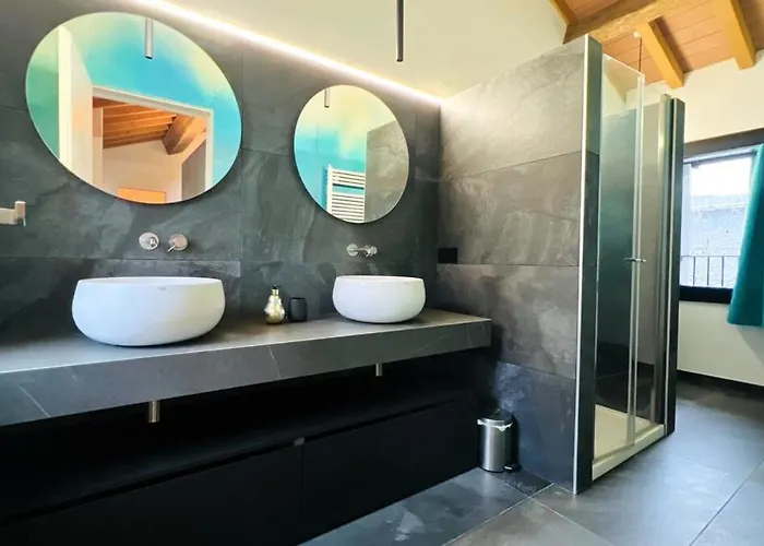Private Pool In The Heart Of Motor Valley