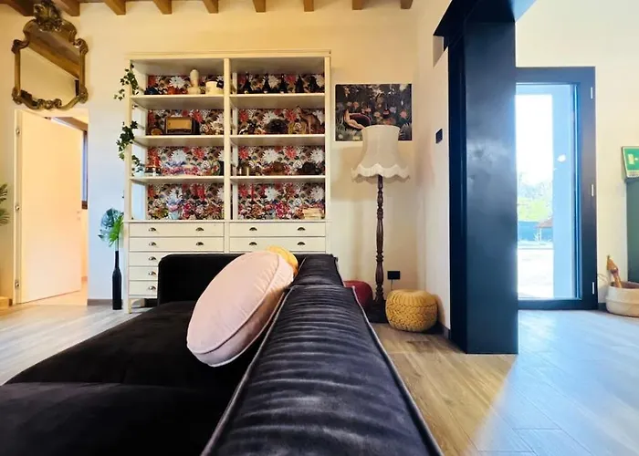 Private Pool In The Heart Of Motor Valley Daire *
