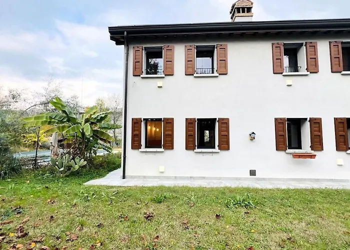 Private Pool In The Heart Of Motor Valley Daire Formigine